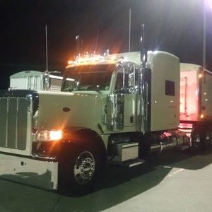 Meet your Posher, Troy